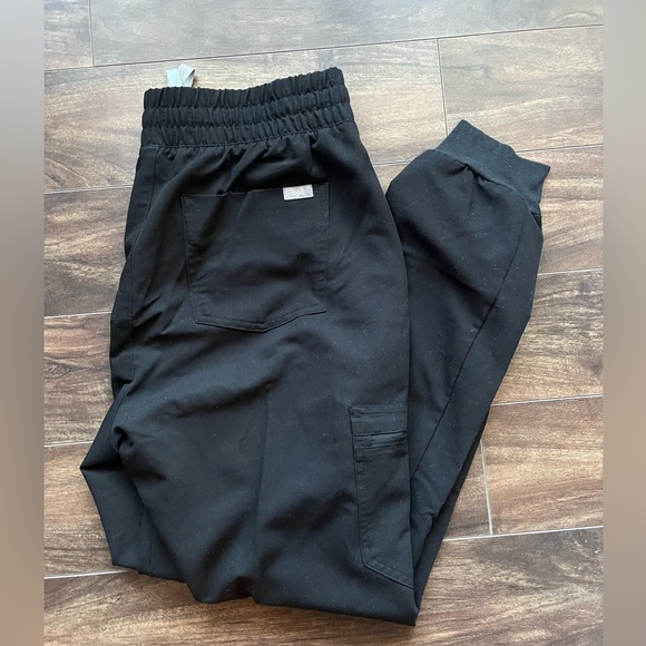 Black figs scrub set - Picture 2 of 2